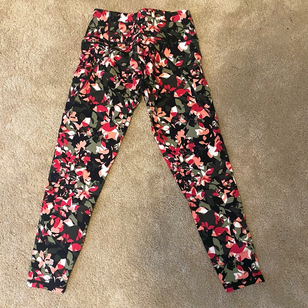 BNWT Sweaty Betty Power Pocket Leggings, 7/8 length, Size XS